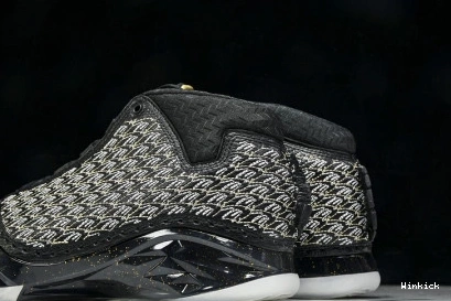 853336-023 Black Room 23 Trophy Jordan 0728